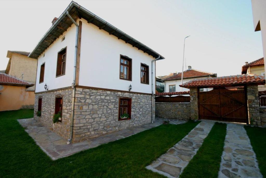 Private 4Br-2Ba Guest House Dryanovo With Pool And Free Parking Exterior foto